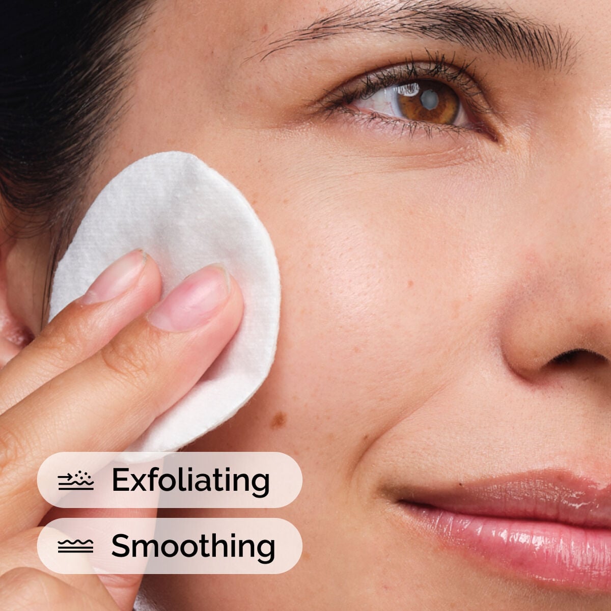 glycolic-acid-7-exfoliating-toner-h3 ord-glycolic-acid-exfoliating-toner-model-application-with-benefits.jpg